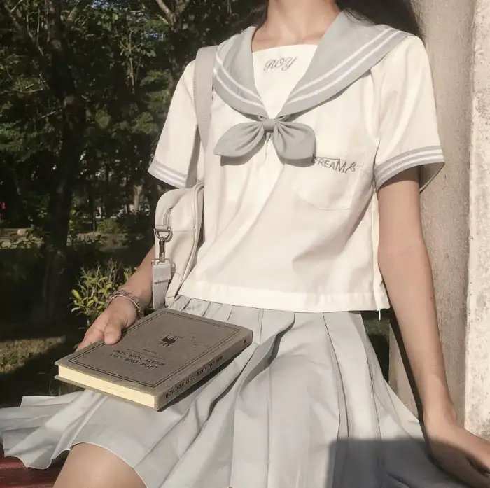 俗世情真粤语